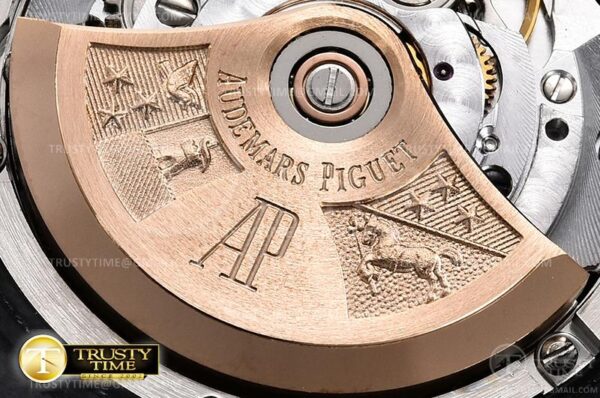 AP0610 - Royal Oak Diver - Image 25
